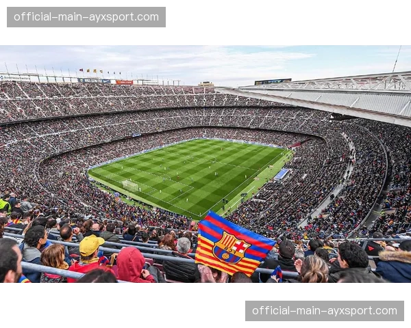 通讯：沃尔夫斯堡女足联赛十连冠，庆祝活动与男队联动